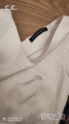 Стилна рокля Aleksander Mqueen, размер S, снимка 2 - Рокли - 32452714