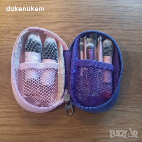 10 бр. мини четки за грим с калъф, компактни, професионални и идеални за пътуване, снимка 8 - Комплекти и лотове - 52622405