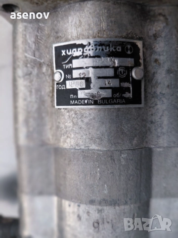 двусекционна хидравлична помпа, снимка 3 - Други машини и части - 52157139