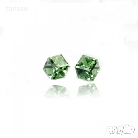 3 чифта миниатюрни обеци от кристални кубчета, снимка 5 - Обеци - 28238758