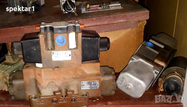 Хидравлични елементи хидравлика хидравлични разпределители клапани и други двигатели, снимка 1