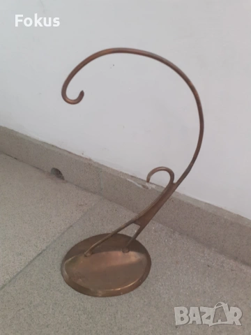 Страхотна бронзова стойка за часовник или бижу, снимка 3 - Антикварни и старинни предмети - 53307038