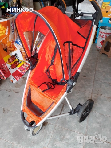 Накуп уреди от Австрия 1 бус компютри монитори бюра столове кафемашини ТV стари Рутери и др.уреди, снимка 4 - Работни маси и бюра - 52892632