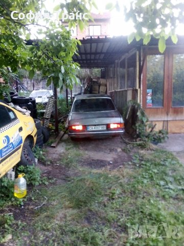 Мерцедес 123 200 Автентичен Спешно , снимка 11 - Автомобили и джипове - 34058347