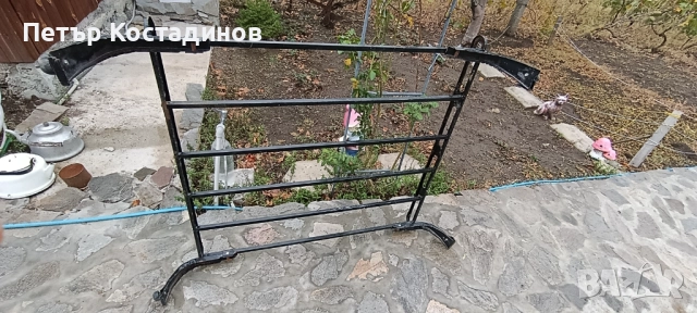 Метален багажник за автомобил