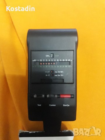 Светкавица за фотоапарат , снимка 2 - Светкавици, студийно осветление - 38580093