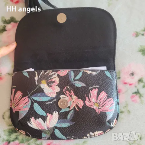 Steve Madden нова чанта с флорални мотиви, снимка 6 - Чанти - 49418262