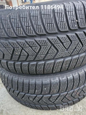 Зимни гуми Пирели 235/60/18, снимка 2 - Гуми и джанти - 53135940