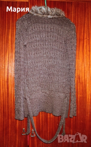 Вълнена жилетка с пух, снимка 2 - Жилетки - 52178528