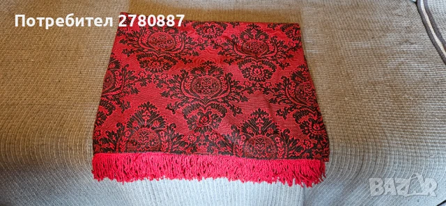 Ретро червена кувертюра, Битова , вълнена, тъкана постелка, покривка с ресни