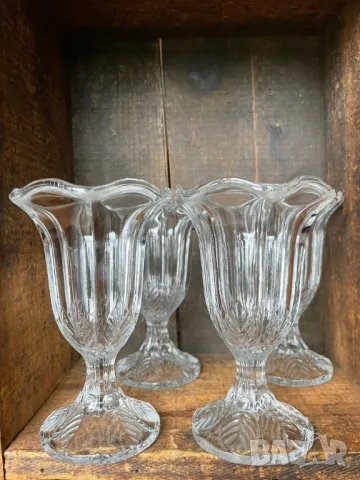 Комплект от 4 // Vintage Italy "Fidenza" Ruffled/Tulip, снимка 8 - Прибори за хранене, готвене и сервиране - 48245274