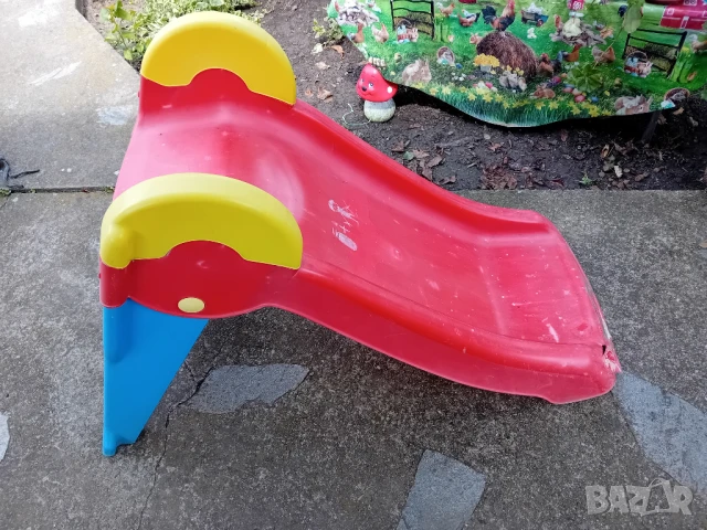 Детски пластмасови играчки