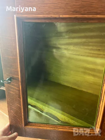 Масивен антик Скрин / Витрина / Шкаф, снимка 2 - Секции и витрини - 50005727