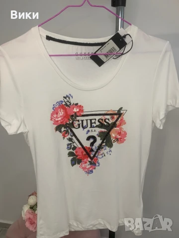 Тениска Guess размер М, снимка 2 - Тениски - 50449528