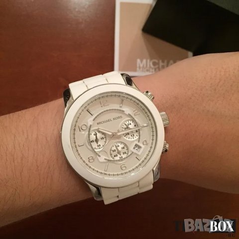 Michael Kors MK8108 Runway Chronograph. Нов дамски часовник, снимка 2 - Мъжки - 38810711