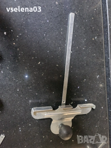 Дистанционер за ръчен циркуляр bosch gks, снимка 1