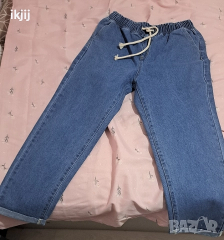 Продавам Дамско Дънки 