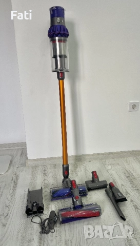 Dyson V10