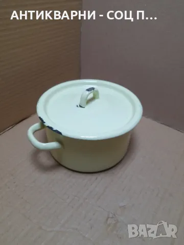 Соц Стара Малка Емайлирана Тенджерка Тенджера., снимка 3 - Антикварни и старинни предмети - 49214618