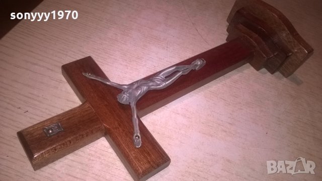 поръчан-Кръст С ХРИСТОС от дърво и метал на поставка-25Х11Х4СМ, снимка 7 - Колекции - 27388261