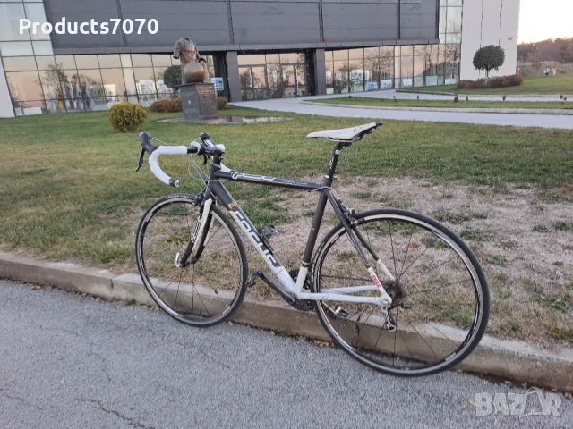 Шосеен велосипед Focus Variado Expert