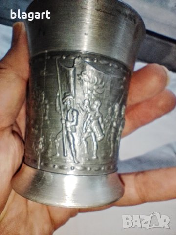 Немски старинни чаши с барелефи, снимка 9 - Антикварни и старинни предмети - 35031933