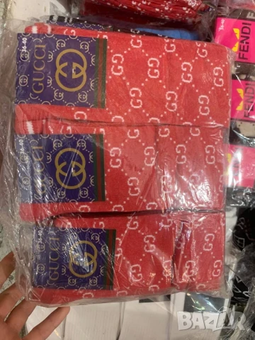 12 чифта чорапи louis vuitton fendi gucci , снимка 4 - Дамски чорапи - 50742762