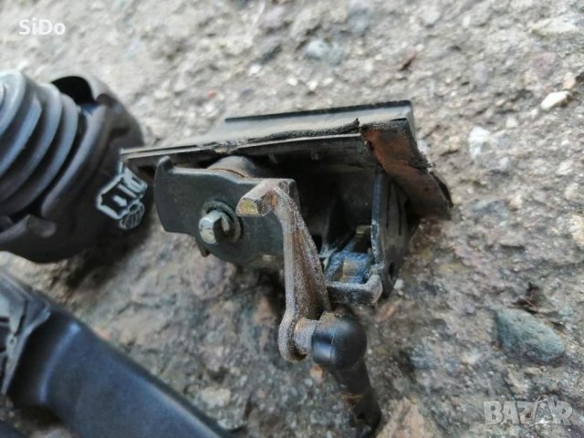 Оригинални дръжки, капачка и ключалка за багажника с ориг.ключ за тях за Голф 3!, снимка 9 - Части - 37043402