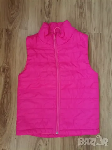 Детски елек H&M, 122/128см, 6/8г., олекотен и топъл, много запазен, отлично състояние