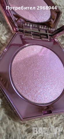 Fenty beauty Diamond Bomb халатер диамантена бомба, снимка 8 - Декоративна козметика - 51936699