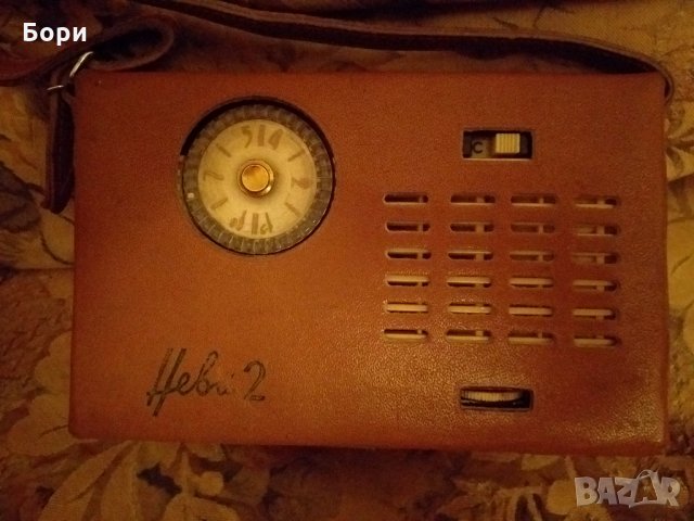 Радио ''Нева 2'' СССР 1963г., снимка 3 - Радиокасетофони, транзистори - 27107456
