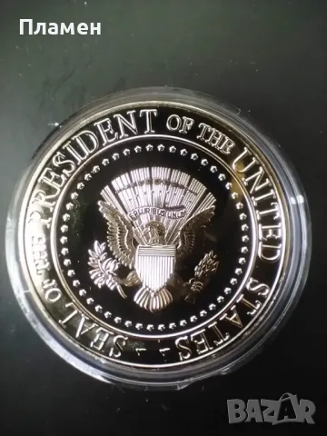 Възпоменателна монета на САЩ Доналд Тръмп „Втори президентски мандат 2021-2025 В БОГА, НА КОЙТО ВЯРВ, снимка 5 - Нумизматика и бонистика - 48440788