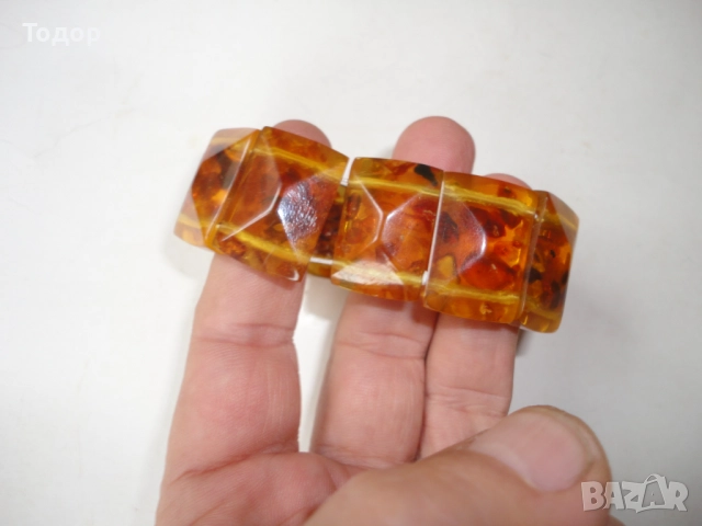Невероятна гривна от кехлибар 1, снимка 5 - Гривни - 52839255