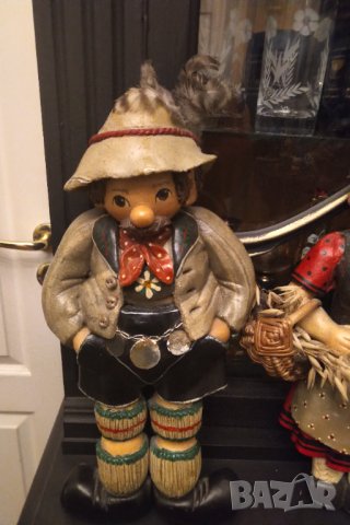 Редки статуетки изцяло ръчна изработка от края на 60 год  НАМАЛЕНИЕ , снимка 3 - Статуетки - 43766859