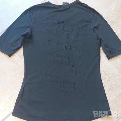 Дамска тениска NIKE , снимка 2 - Тениски - 50758898