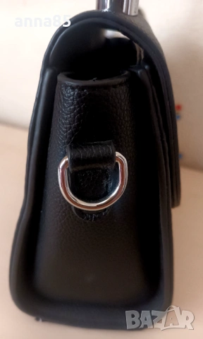 Нова черна чанта , снимка 6 - Чанти - 53580266