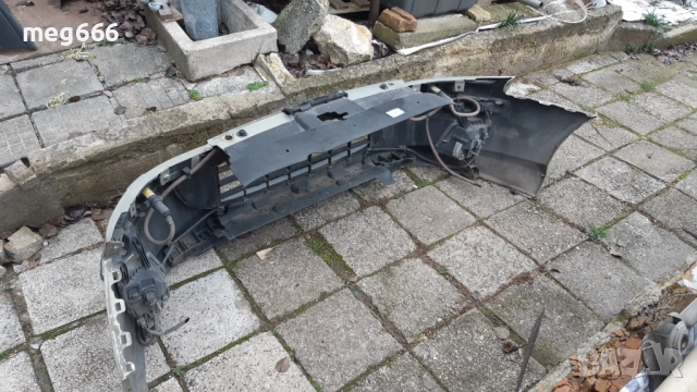 Предна брона от Пежо 407-оборудвана, снимка 5 - Части - 52931019