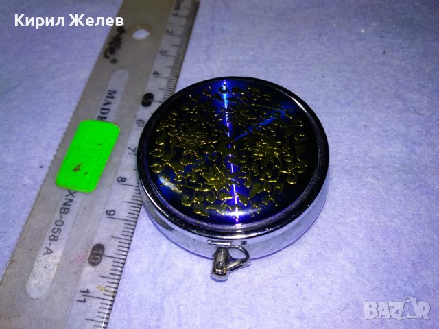 ПРЕКРАСНА МЕТАЛНА ДАМСКА ПУДРИЕРА с ОГЛЕДАЛЦЕ / КУТИЙКА За ХАПЧЕТА ДЖОБЕН МИНИ МОДЕЛ 41261, снимка 10 - Други - 43805568