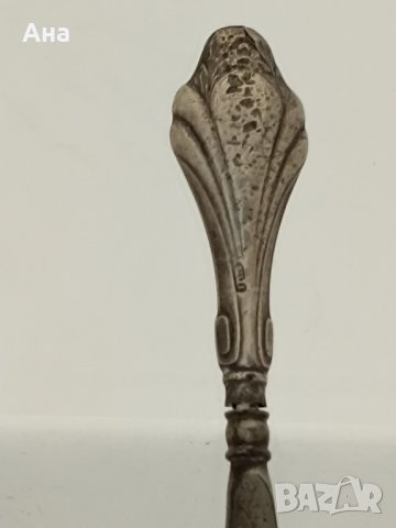 Стара маркирана английска обувалка със сребърна дръжка

, снимка 3 - Антикварни и старинни предмети - 44049058