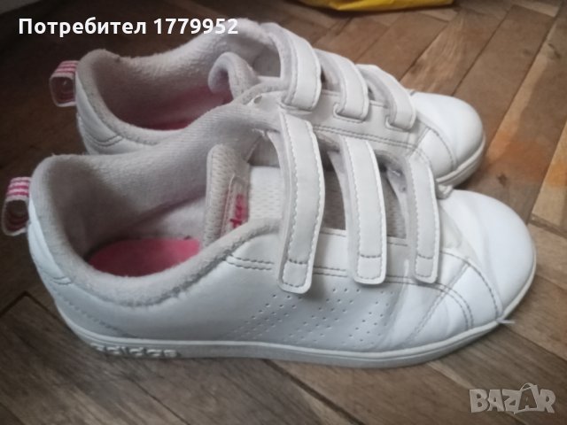 Детски маратонки Adidas, снимка 2 - Детски маратонки - 32589239