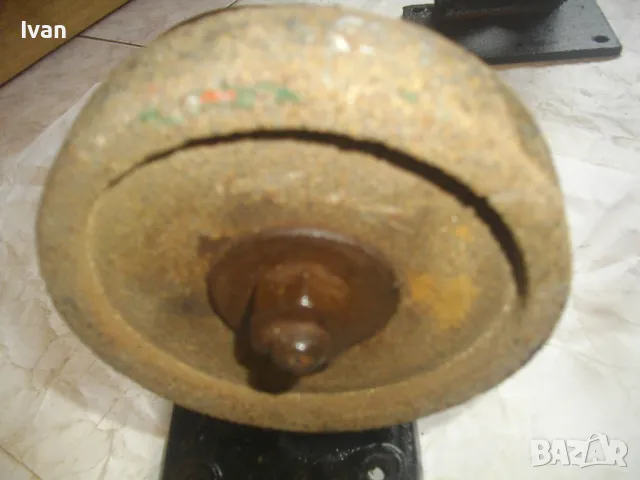 Ръчен ШМИРГЕЛ със собствена стойка Чугунен ф125мм Масивен 4,5 кг Старо качество Немски, снимка 9 - Други инструменти - 47364931