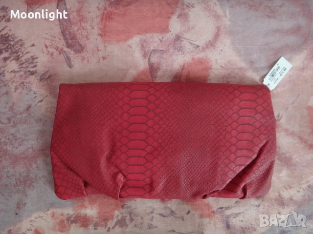 Нов Клъч от еко кожа в червено, снимка 2 - Чанти - 52628771