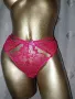 XL/2XL Ярко червена дантелена полупрашка , снимка 2
