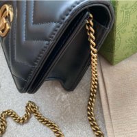 Gucci коженa мини Beloved чанта Гучи Златно Gold GG лого Made in Italy, снимка 10 - Чанти - 38410508