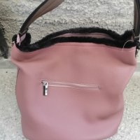 Нова чанта с пухче , снимка 7 - Чанти - 42976681