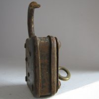  стар катинар с ключ, снимка 4 - Други ценни предмети - 28955737