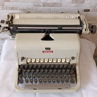 Стара пишеща машина SIEMAG De Luxe- West Germany - 1956 г., снимка 2 - Антикварни и старинни предмети - 39012836