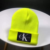 Дамска зимна шапка Calvin Klein - Различни цветове, снимка 5 - Шапки - 43238304