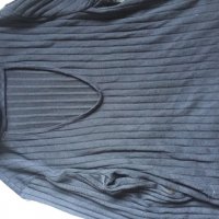 Нова блуза Н&М с отвор на деколтето, снимка 4 - Блузи с дълъг ръкав и пуловери - 34902727