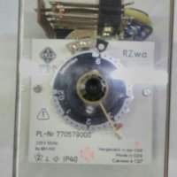 Немско Реле за време  0.2-- 6 s ;  220v  50Hz ;  RZwa ;EAW-- GDR, снимка 2 - Резервни части за машини - 32348192